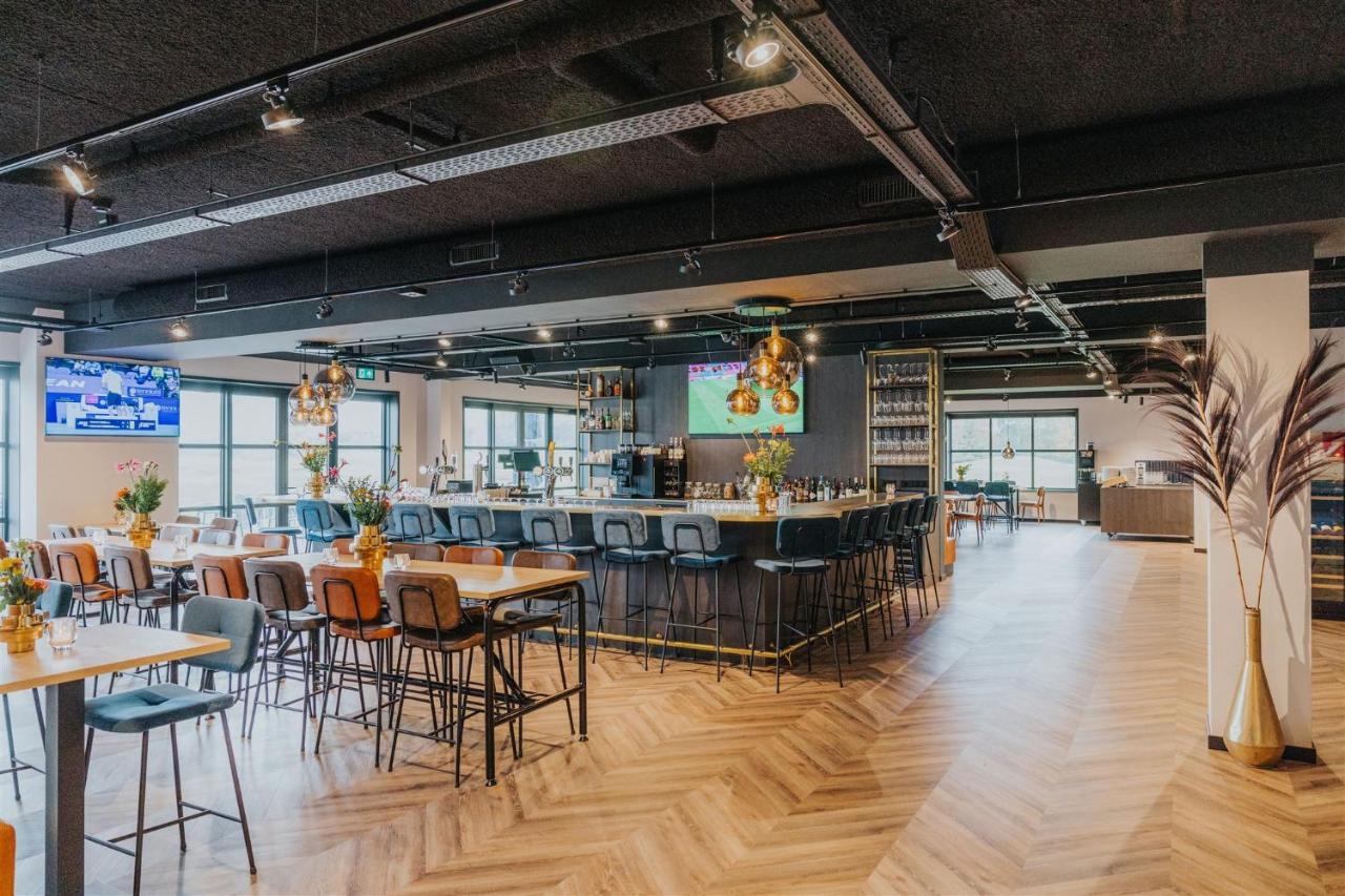Hotel Sportsbar & Brasserie Dorhout Mees Biddinghuizen Eksteriør bilde