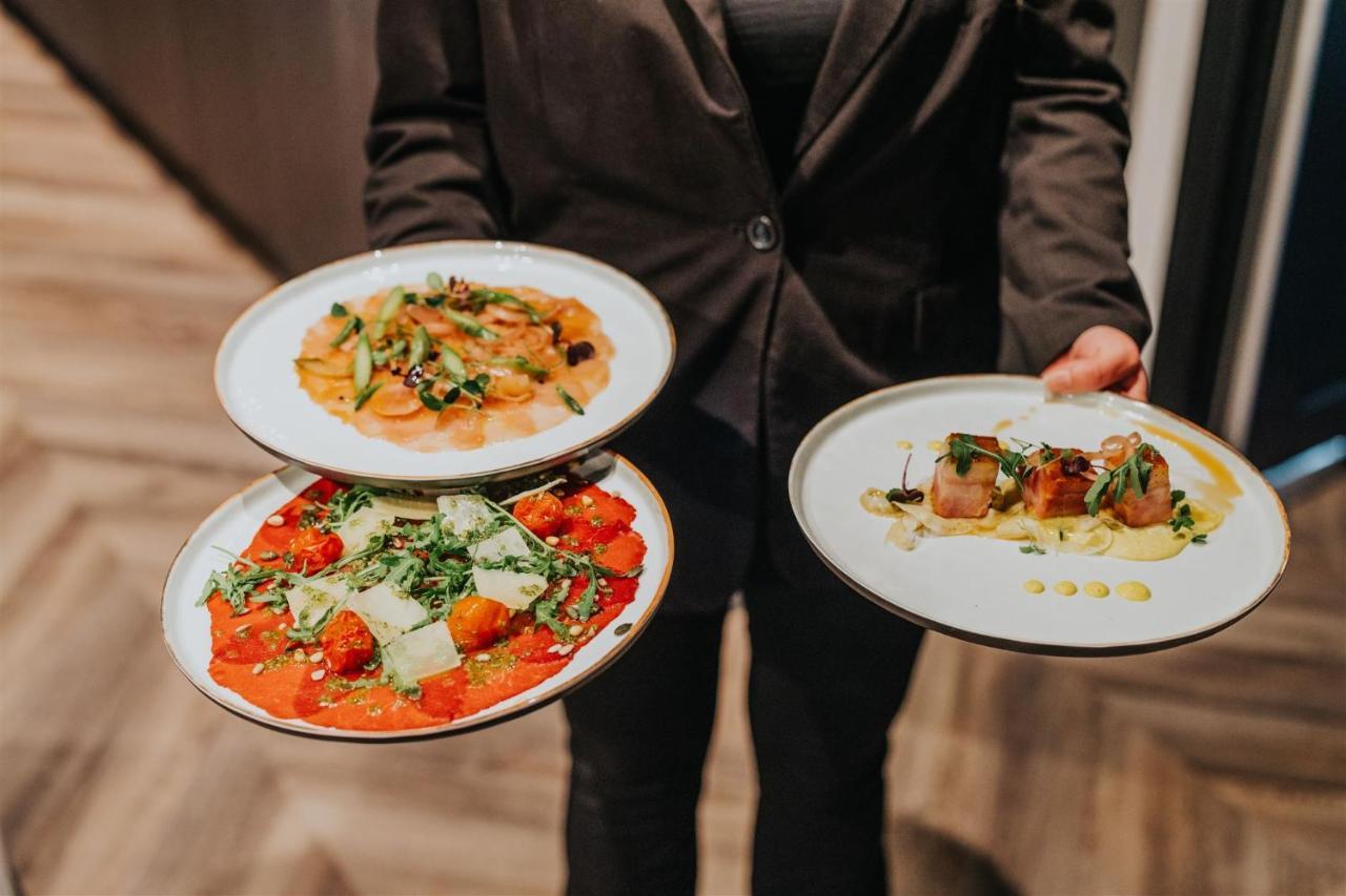 Hotel Sportsbar & Brasserie Dorhout Mees Biddinghuizen Eksteriør bilde