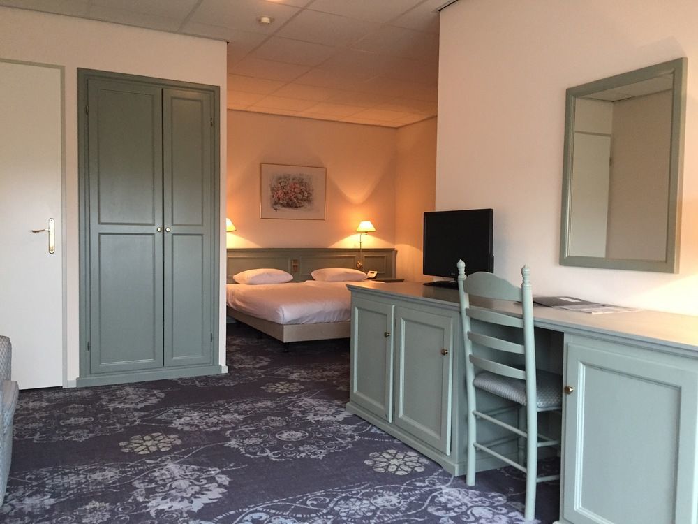Hotel Sportsbar & Brasserie Dorhout Mees Biddinghuizen Eksteriør bilde
